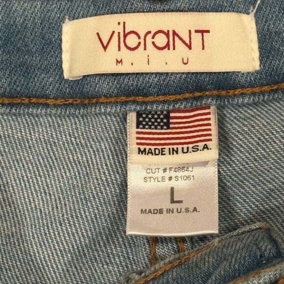 Vibrant M I U Frayed Denim High Waisted Jean Shorts Medium Blue Wash Sz Large - Picture 6 of 11